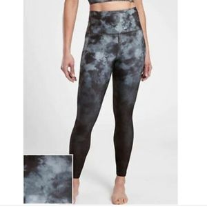Athleta Elation Printed 7/8 Tight